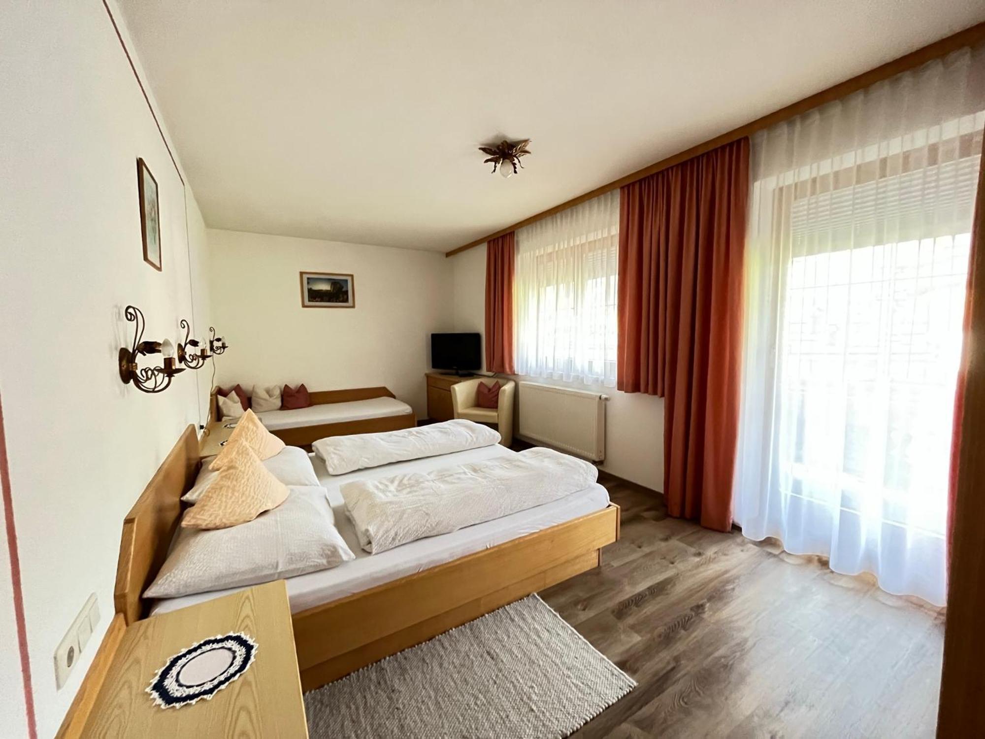Am Doerfl Daire Tux Dış mekan fotoğraf